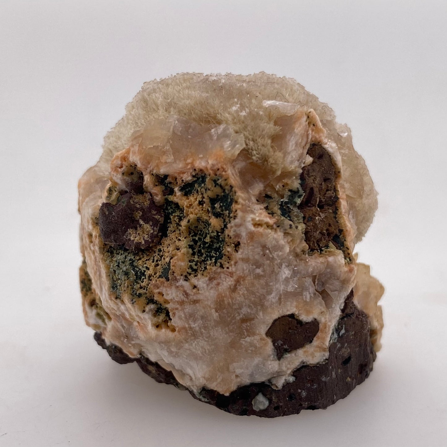 Zeolite var. Thomsonite - Maharashtra, India
