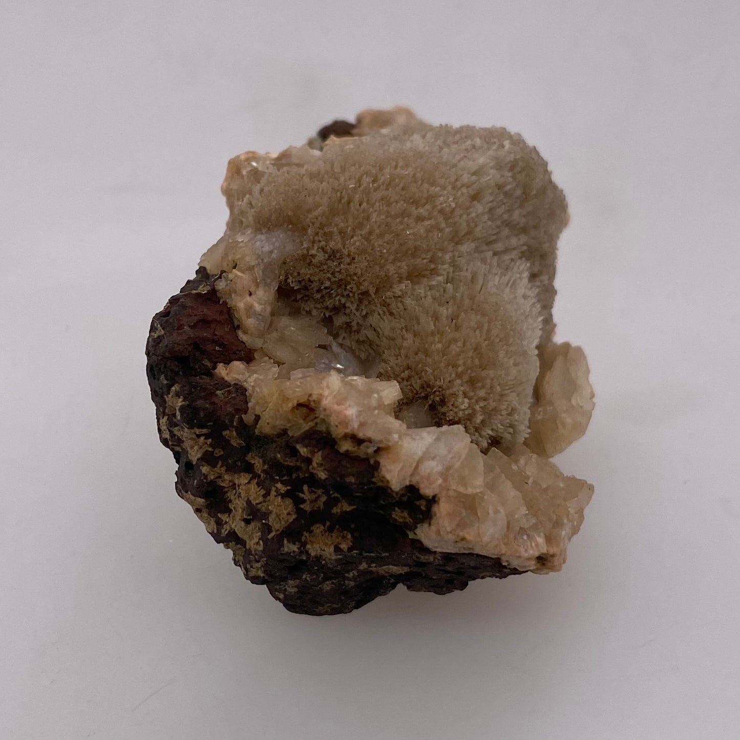 Zeolite var. Thomsonite - Maharashtra, India